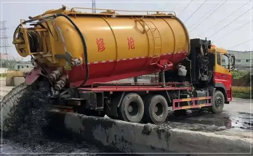 上街沉淀池清理案例